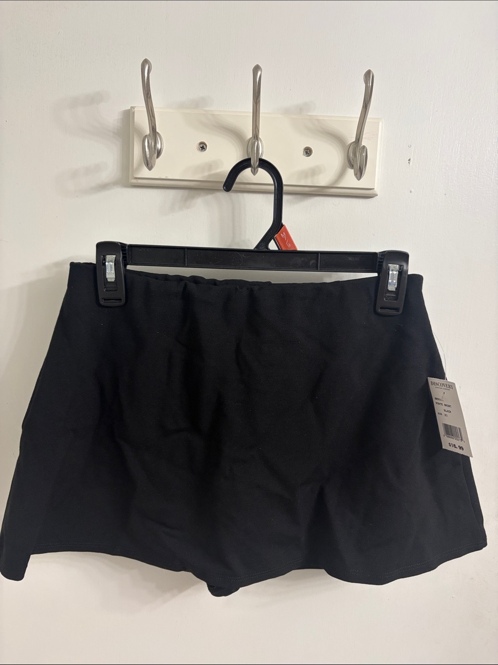 Black Skort